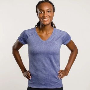 LIKE NEW OISELLE Buttery Soft Light Lux” V-Neck Tee Women’s Size 6/Medium
